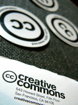 Ilustración sobre el logo Creative Commons