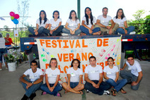 Estudiantes TCU en Cinchona