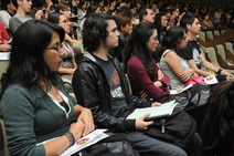 Docentes y estudiantes de psicología
