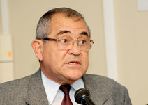 Dr. Luis Diego Calzada