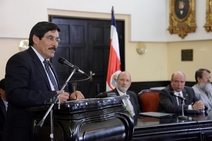 acto homenaje a UCR