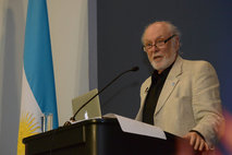 Dr. Walter Mignolo 