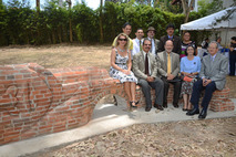 Comisión VII congreso en la escultura conmemorativa 