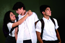 todo el elenco de curvas peligrosas está compuesto por estudiantes activos de la carrera de artes dramáticas (foto salomón barboza).