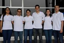 el equipo ganador de la ucr está conformado por: ana bonilla soto, carlos leandro brenes, vanessa córdoba meneses, Óscar hernández ulate, karla murillo trejos y johan jiménez arias (foto laura rodríguez).