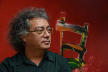 además de sus estudios en filosofía, rojas obtuvo su doctadorado en literatura,