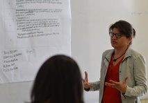 vanessa villalobos, encargada del tc-488, expuso los 5 principales resultados que se deberían generar con el plan, propuestos con su grupo de trabajo durante el taller. fotografía por mariana arce m. 