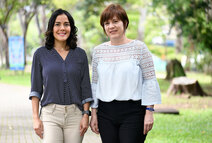 Foto Voz experta Bibliotecología