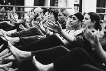 Bailarines ensayando