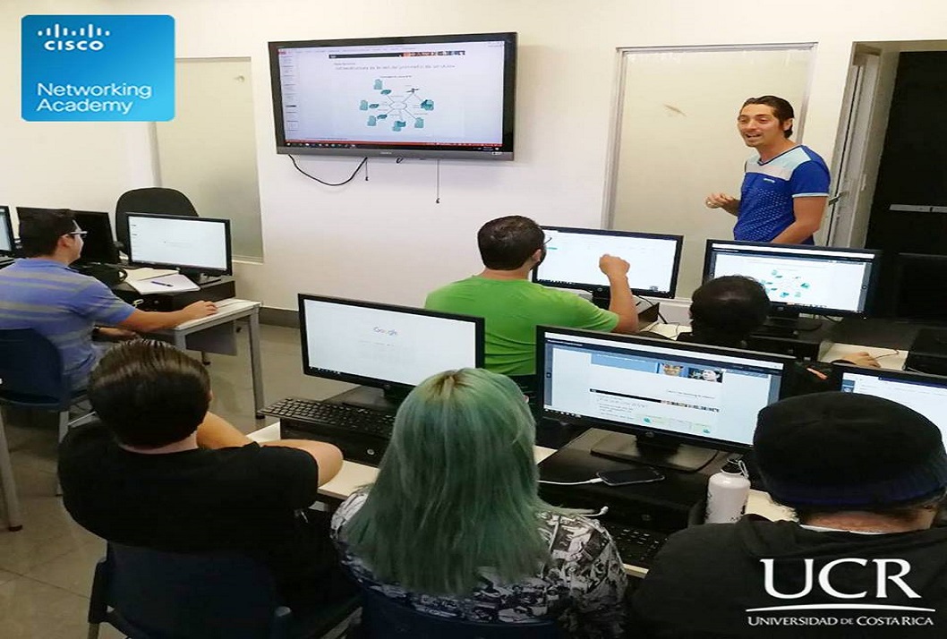  Formamos especialistas en Redes y Comunicaciones con las currículas de CISCO.  Los módulos …