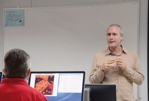 Estudiantes y profesores de la Escuela de Ingeniería Topográfica compartieron en un taller con el …